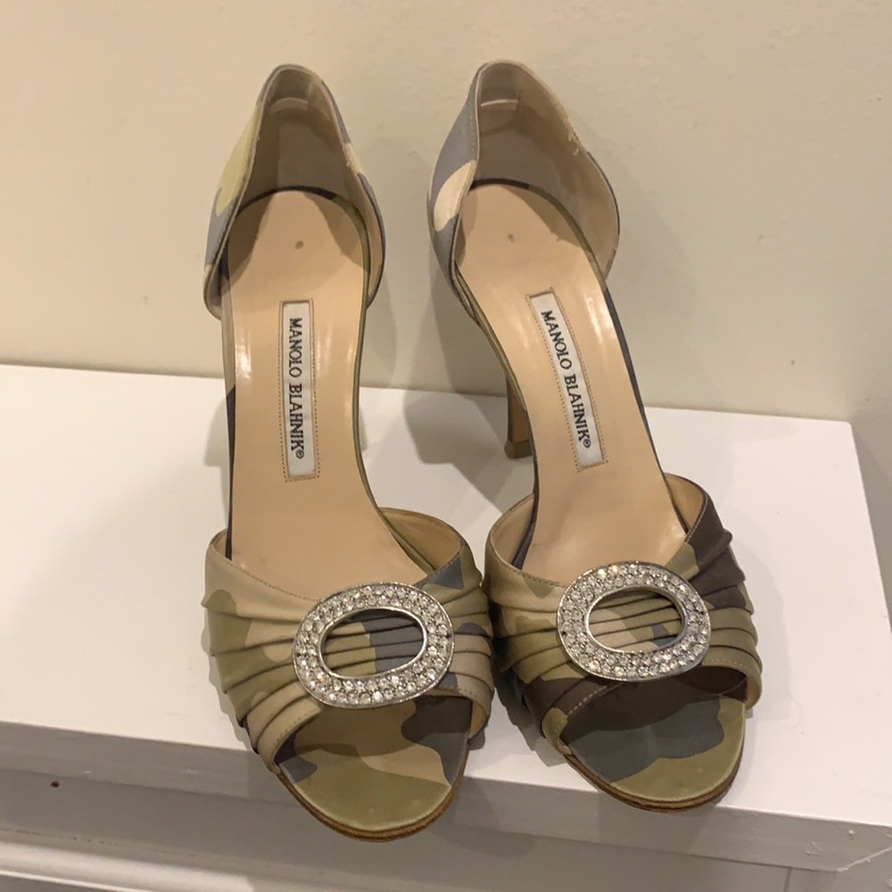 Manolo Blahnik Sedaraby D’orsay Heels Camo
